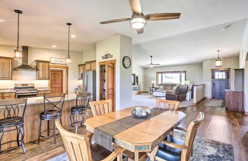 Spearfish House | Luxe Spearfish Hideaway Golf, Hike, Explore!