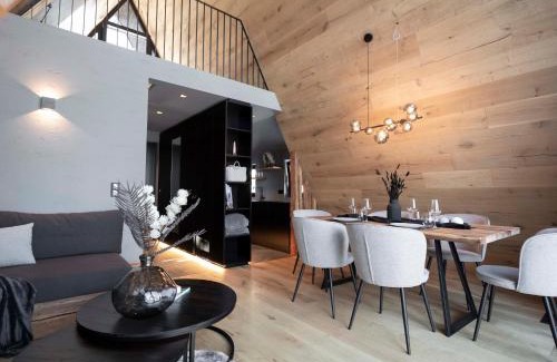 Tesero House | LUXE VISTA Mountain Chalet Cermis - mitten auf der Alm und Skipiste