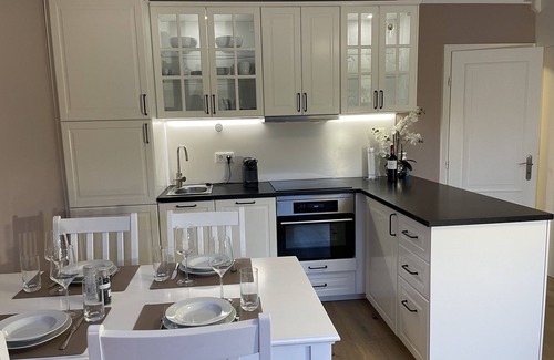 Wenningstedt-Braderup Apartment | Luxurious 3-room apartment (69sqm) with sauna - quiet location - 8min walk to the beach