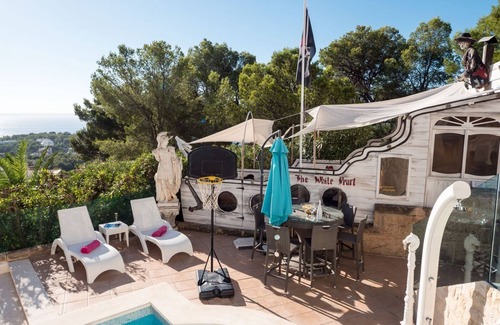 Portals Nous Villa | Luxuary Family Villa in South West Mallorca Sleeps 10 Includes a Boat Charter