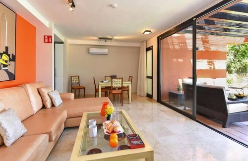 Salobre House | Luxurious holiday home with pool in Maspalomas