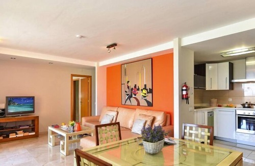 Salobre House | Luxurious holiday home with pool in Maspalomas