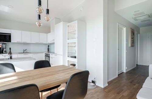 Tampere Apartment | Luxurious 1BR Penthouse with Balcony