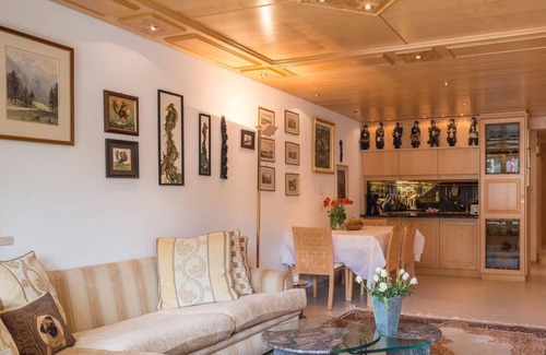 Laax Apartment | Luxurious 2.5 Room Hotel-ApartmentnFREE USE OF: Tennis, Pool, Sauna