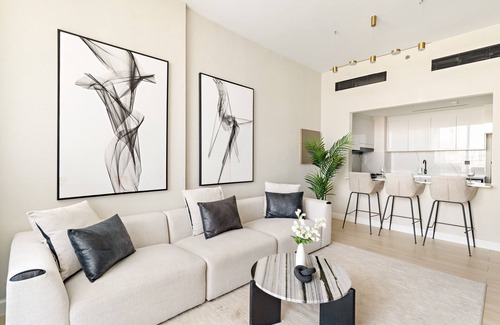 Jumeirah Village Circle Apartment | Luxurious 2 BD with Private Jacuzzi in JVC