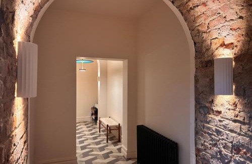 Monkstown Apartment | Luxurious 2 bedroom apartment with sea view in Monkstown
