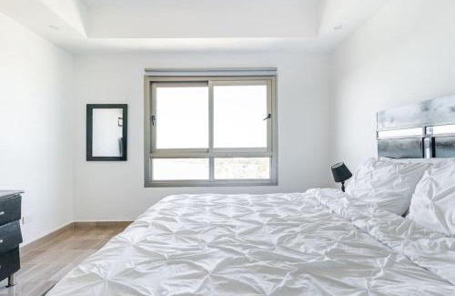 San Geronimo Apartment | Luxurious 2BDR with Ocean View