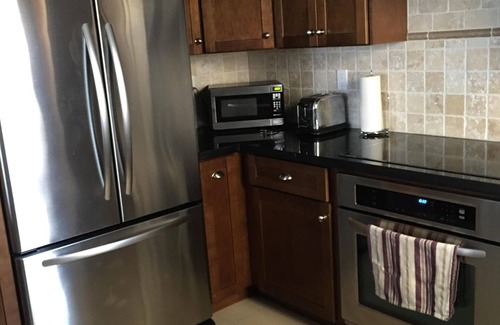 Hollywood Condo | Luxurious 3 Bedroom Villa on the Beautiful Hollywood Boardwalk