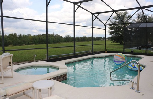 Legacy Park Villa | LUXURIOUS 5 Bed/4.5 Bath ~ Family~ Disney Theme~Game Room~Spa~ Pool~Wifi