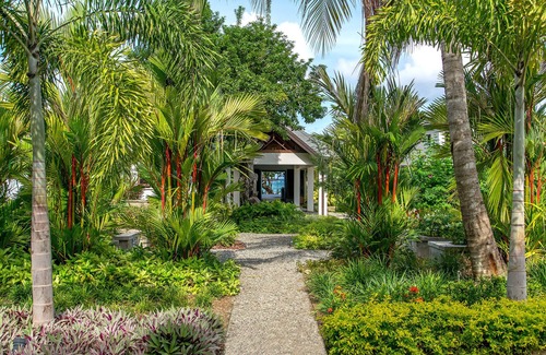 Mammee Bay Villa | Luxurious 7 Bedroom Beachfront Villa in Old Fort Bay, St. Ann
