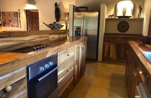 Hoedspruit Villa | Luxurious African Bush home in a magical wildlife setting near Kruger Game Park