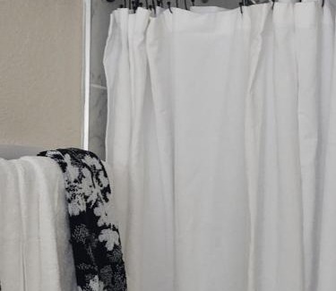 Quartz Hill Apartment | Luxurious All Private GuestSuite