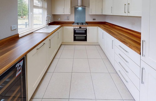 Stainton le Vale Ski Chalet | Luxurious and bespoke lodge, ideal for a family or a couple’s retreat.