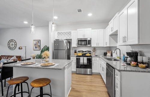 Yulee Apartment | Luxurious Apartments - Pool Gym Bikes