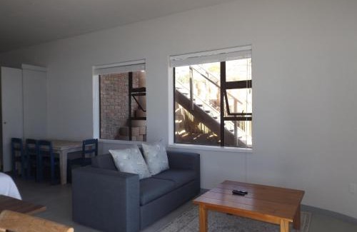 Still Bay Apartment | Luxurious Beachfront apartment