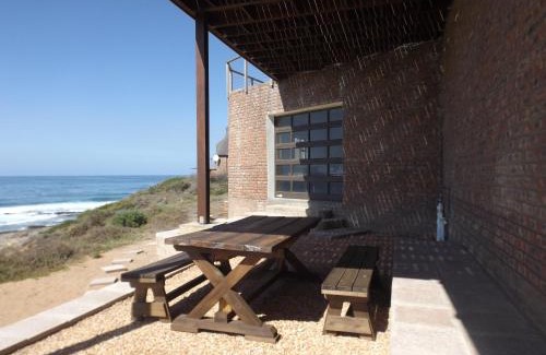 Still Bay Apartment | Luxurious Beachfront apartment