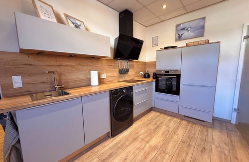 Sythen Apartment | Luxurious Chris 2 vacation apartment - Stylish comfort with a lovely ambience