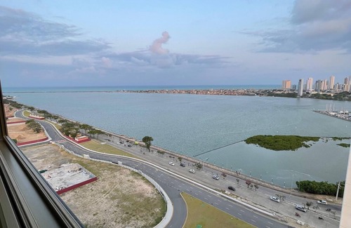 Cabanga Apartment | Luxurious Flat with Stunning View!