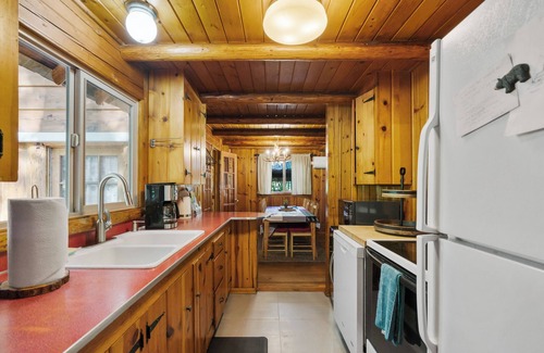 Naches Cabin | Luxurious Log Cabin Getaway at White Pass