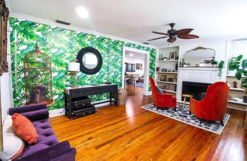 St. Augustine House | Luxurious Moody Manor Estate close to Downtown and the Beach!