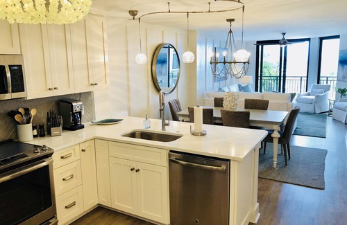 Isle of Palms Villa | Luxurious Oceanfront Villa in Wild Dunes Resort 3 Bedrooms, 3 Baths