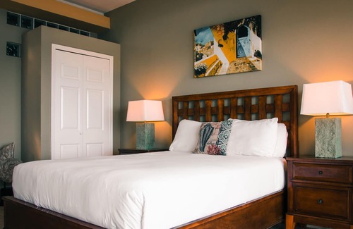 Boca Corona Apartment | LUXURIOUS OCEANFRONT APARTMENT - CONCH SUITE