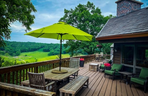 Elizabeth House | LUXURIOUS RANCH, 360 VIEWS, NEAR GALENA TER., 300 ACRES, TRAILS, PONDS, ANIMALS