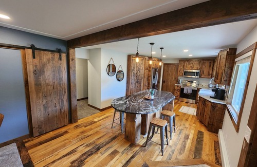 Hudson House | Luxurious remodel near historic downtown Hudson!