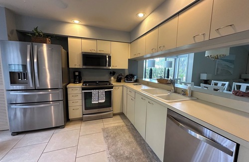 Braden River Villa | Luxurious Retreat in Meadows