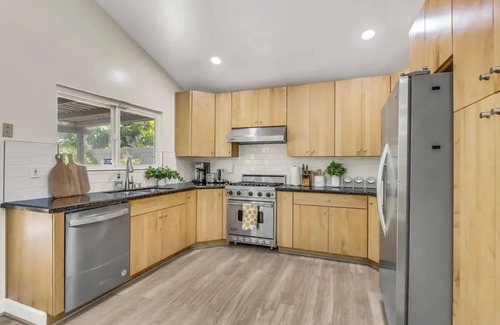 South Redondo House | Luxurious Torrance Home with Exceptional Design!