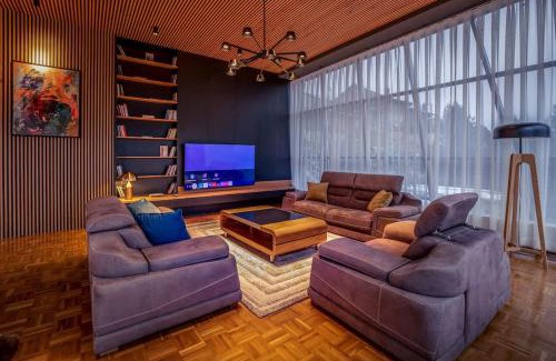 Prevalla Villa | Luxurious Villa in Prevalla