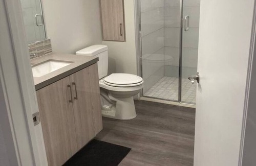 Irvine Business Complex Apartment | Luxury 1 Bedroom 1 Bathroom Unit - 5 min from SNA!