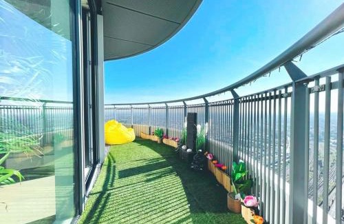 Barking Apartment | Luxury 1-Bedroom Apt with Stunning London Views