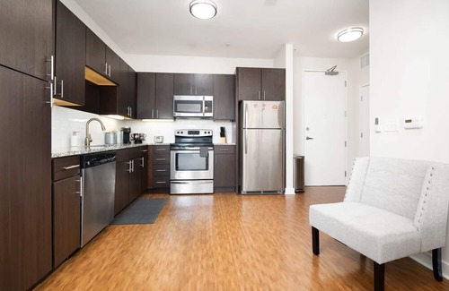 Grandview Heights Apartment | Luxury 1 Bedroom in Grandview