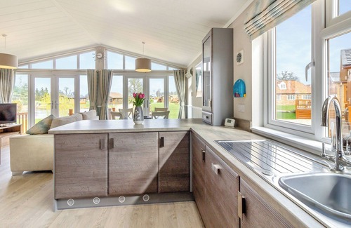 Aubourn Ski Chalet | Luxury 1 bedroom lodge.