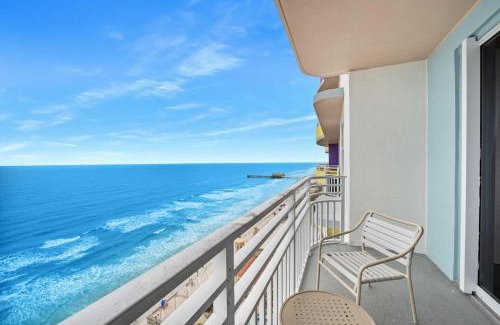 Brush - Stewarts House | Luxury 18th Floor 1 BR Condo Direct Oceanfront Beach Resort Villa