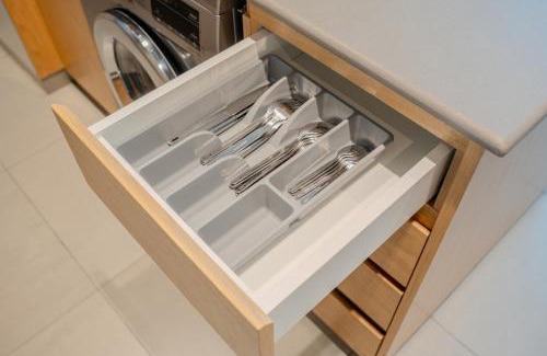 Sharjah Apartment | Luxury 1BR Apartment in heart of Sharjah - 10 mins to Sharjah Airport