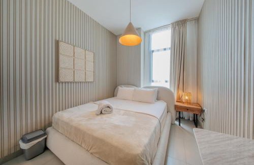 Sharjah Apartment | Luxury 1BR Apartment in heart of Sharjah - 10 mins to Sharjah Airport