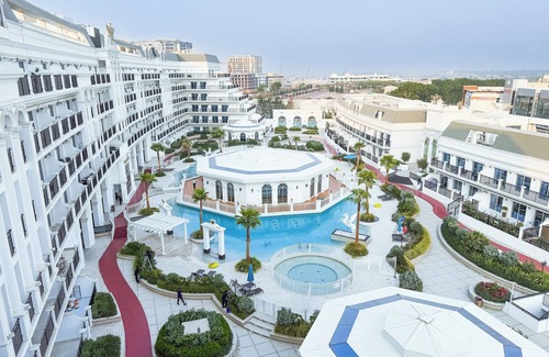 Al Barsha Apartment | Luxury 1BR Lagoon View Arjan near Miracle Garden by Green Sky Holiday Homes
