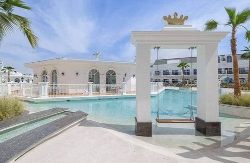 Al Barsha Apartment | Luxury 1BR Lagoon View Arjan near Miracle Garden by Green Sky Holiday Homes