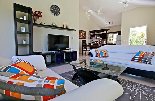 Urbanizacion Tavarez Villa | Luxury 2-BD villa in gated central residence, guest-friendly, Wi-Fi, cable TV