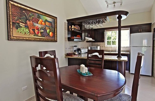 Urbanizacion Tavarez Villa | Luxury 2-BD villa in gated central residence, guest-friendly, Wi-Fi, cable TV