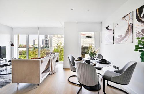 Shepherd's Bush Apartment | Luxury 2-Bed 2-Bath Apartment -White City Living -Steps To Tube