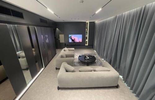 Bur Dubai Apartment | Luxury 2-Bed Flat, Prime Location, Burj View & World Highest Running Track