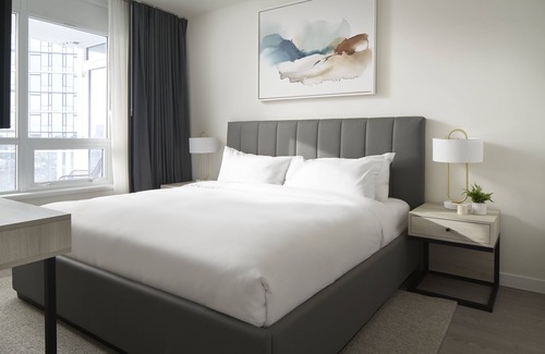 Belltown Hotel | Luxury 2-BR ADA Suite w/Pools, Gym, Gourmet Kitchen & Prime Seattle Location!
