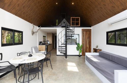 El Palmar Other | Luxury 2 BR Cabin with Jacuzzi Valle de Antón