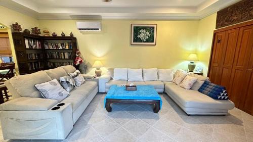 Central Pattaya Villa | Luxury 205sqm Pool Villa in Central Location 5min to Beach & Walking Street