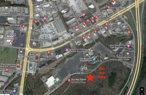 Pelham House | Luxury 2BR 2 bath Townhouse w Garage Near Oak Mt