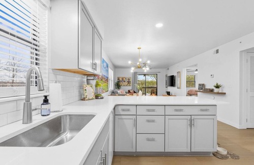 Table Rock Condo | Luxury 2BR/2BA Condo>Indoor Pool>Indoor Hot Tub!