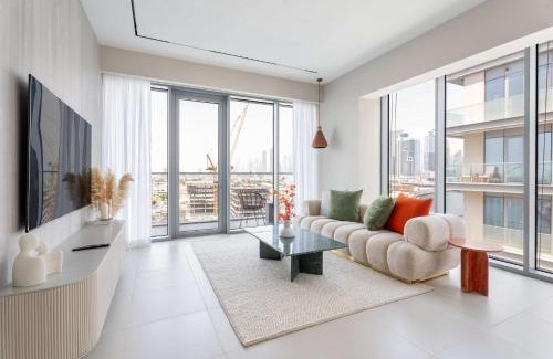 Al Safa Apartment | Luxury 3BR & Maid - Canal View - Near Downtown